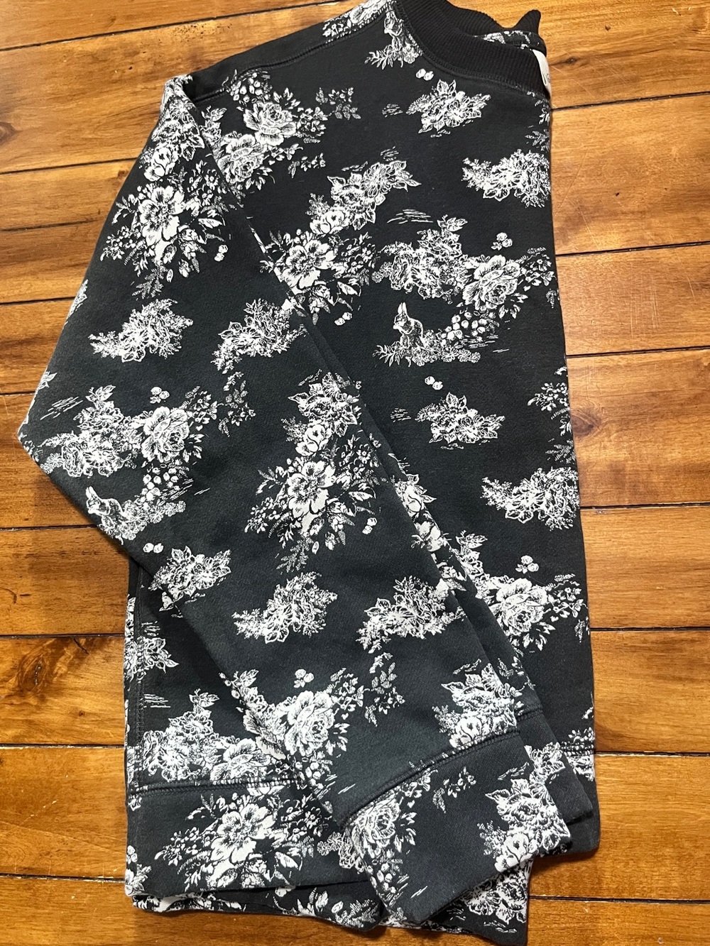 Universal Thread Floral Crew Sweatshirt Size Large